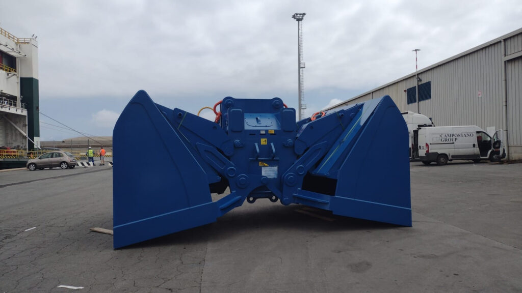 Acquisto della nuova Benna Savona Terminals